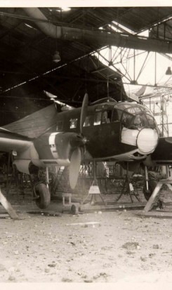 Â« Avion allemand Siebel fabriquÃ© par la S.N.C.A.C. Â», photographie prise aprÃ¨s les bombardements dâ€™avril-juin 1944, Fonds MBDA
